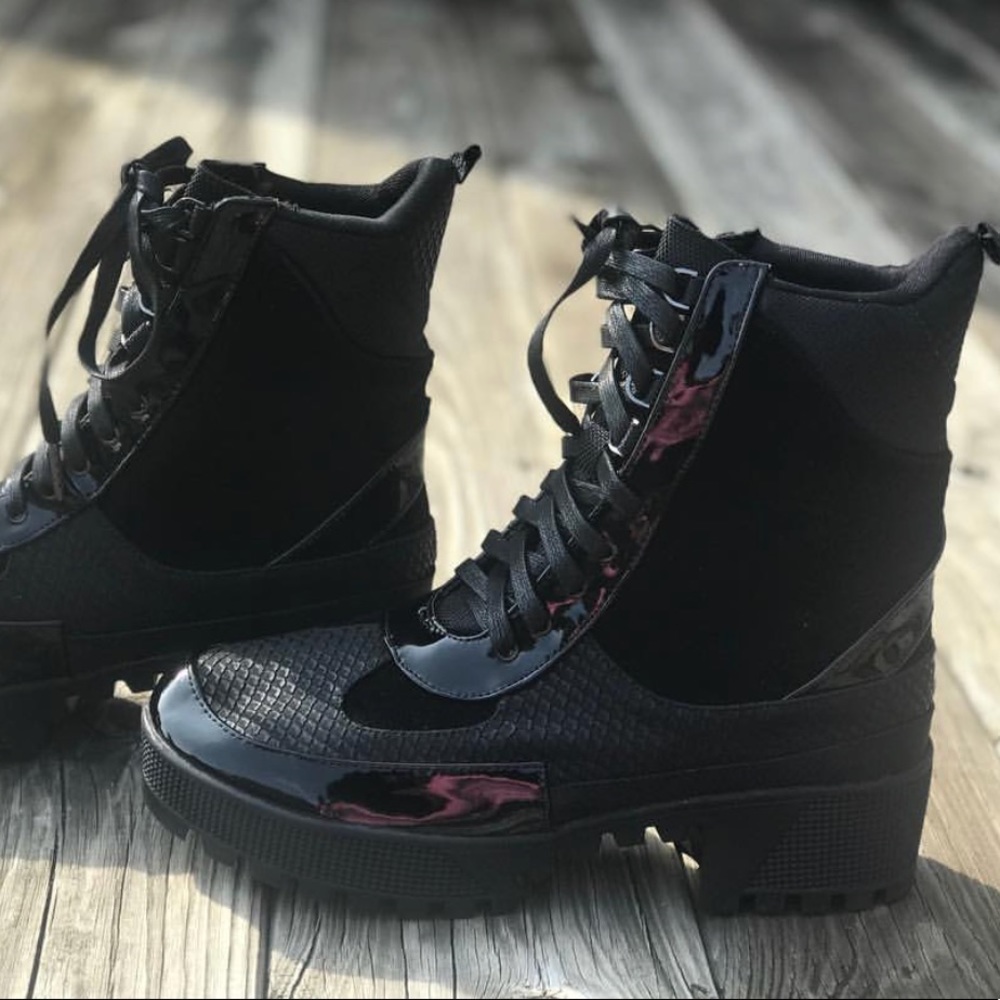 Final Restock Black detailed combat boots - Picture 8 of 8